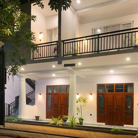 Hotel Golden Wave Ahangama Exterior foto