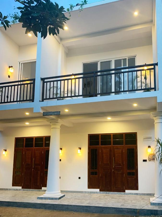 Hotel Golden Wave Ahangama Exterior foto